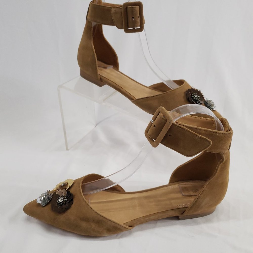 Bill Blass Athropologie Sylvie Embellished Flats Size 7 Ankle Strap Tan Suede